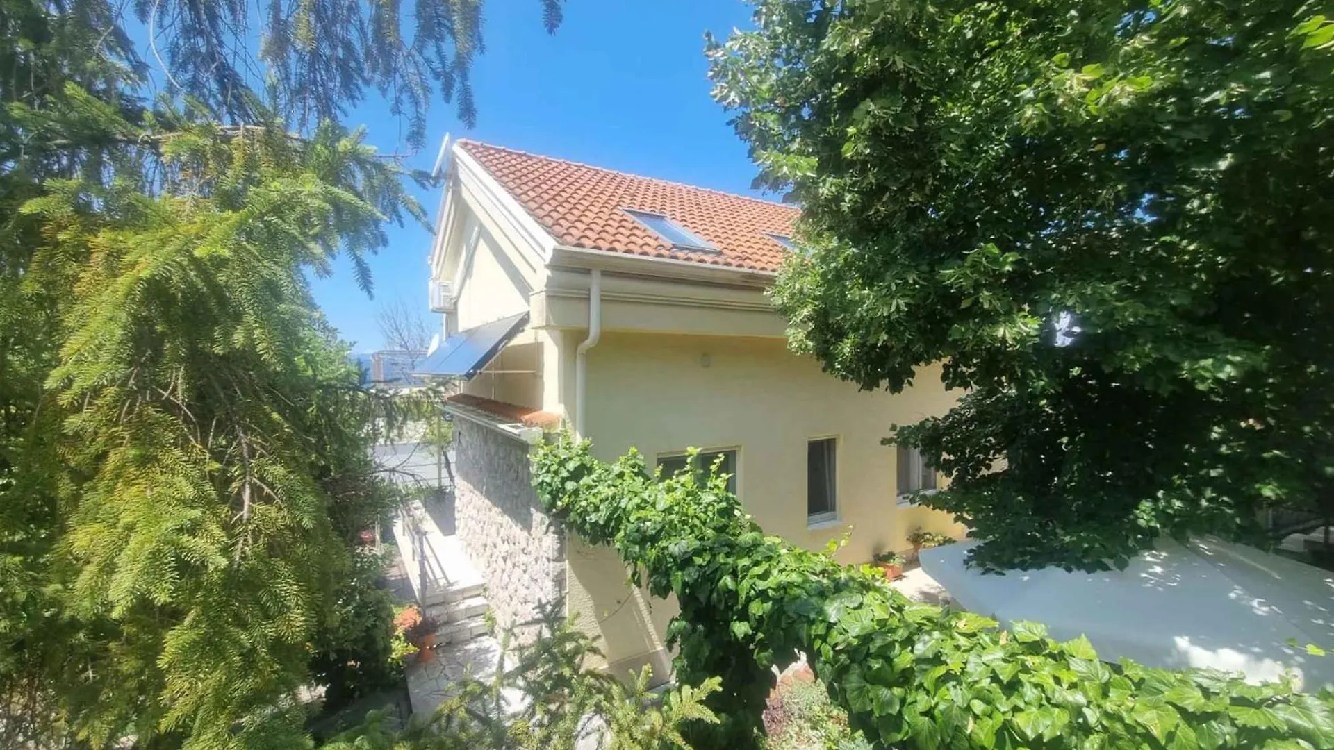 Apartment In Njivice/Insel Krk 33553  Njivice